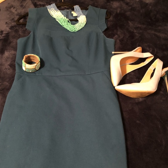 Turquoise size 6 Banana Republic sheath dress. - Picture 7 of 8